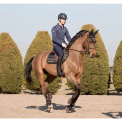 LeMieux Loire Classic Satin Close Contact Square Saddle Pad -Apparel and Gear Shop LM SC 5181 L 2 cc02d421 0a84 43d7 9f5c beeaba43e3cb